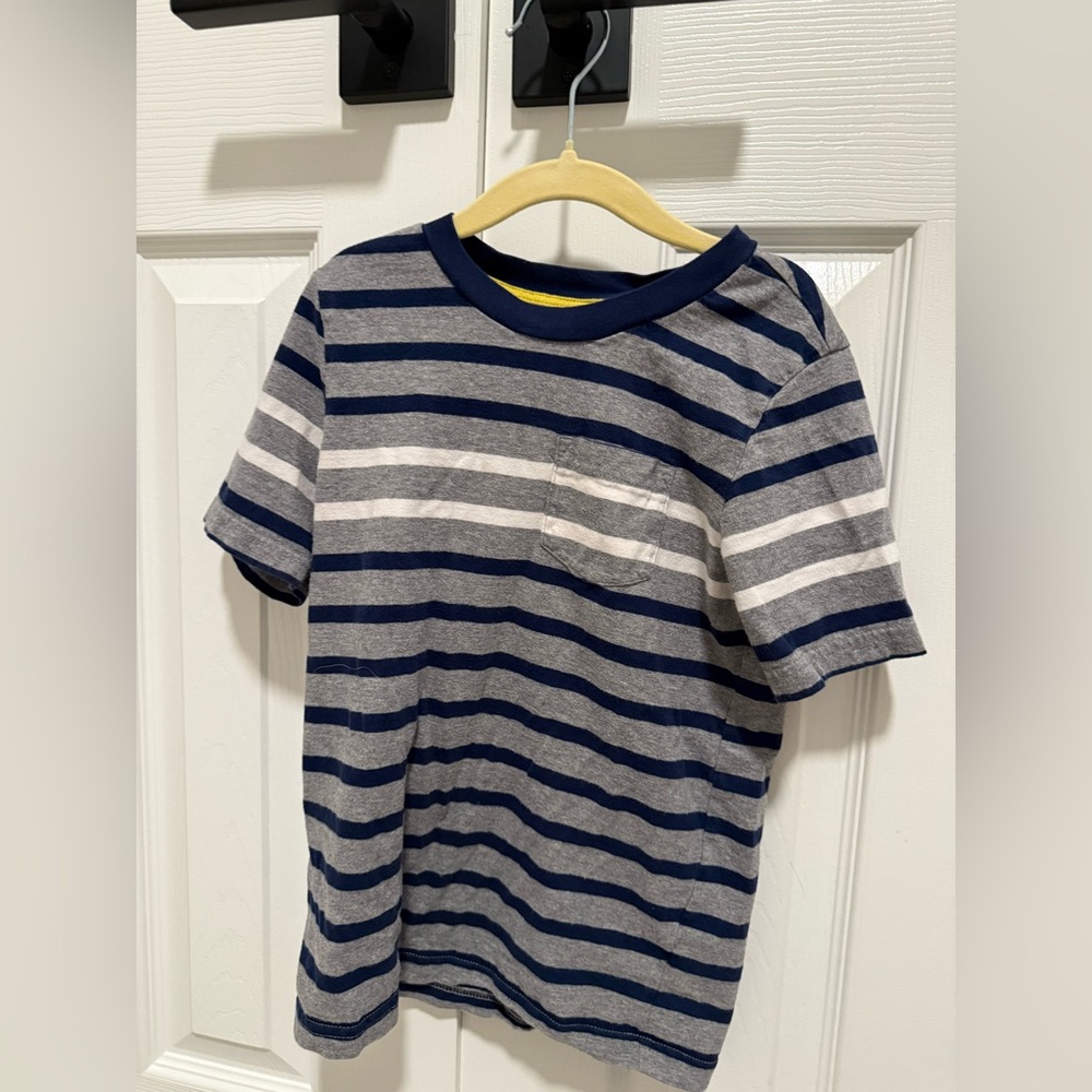 Carter's Boys sz7 Navy and Gray Striped Tee
